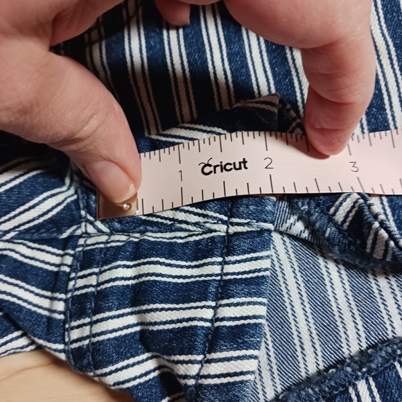 NWT American Eagle Hi Rise Shortie next level Stretch Striped Jean Short… - Picture 11 of 11